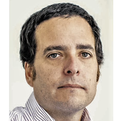 Hugo Herrera, filósofo: “Piñera no ha estado compenetrado con la situación popular”