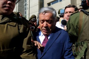 Ex juez Elgueta demandó al Estado por más de $500 millones por "despido injustificado"