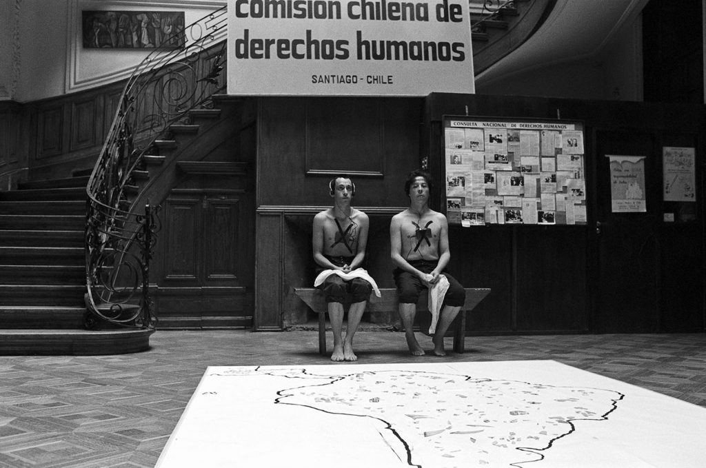 «Arte, resistencia y algo más»: el homenaje de Congreso a Lemebel y Casas