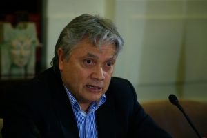 Senador Navarro y la llegada de Víctor Pérez al gabinete: “Tiene que arreglar el desastre que hay en La Moneda"