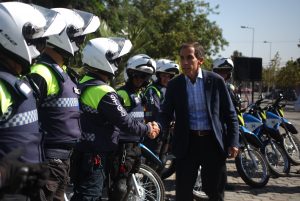 Alcalde Alessandri presenta nueva Brigada de Patrullaje Nocturno para la comuna de Santiago