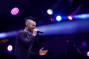 Maroon 5 se presentará en el Estadio Bicentenario de La Florida, a pesar de no contar con patente comercial