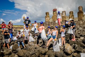 Tapati ecológica: recolectan 1.000 kilos de residuos del borde costero y alcalde de Rapa Nui interpela a ONU y gobierno