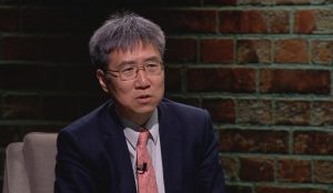 Ha-Joon Chang: "La prioridad debe ser proveer de ingresos a la población, de manera que puedan sobrevivir"
