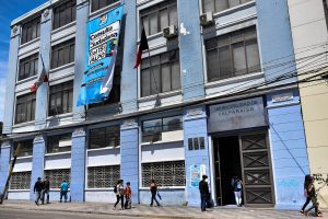 Cerca de 400 trabajadores municipales tendrán sueldo mínimo de $450.000 líquidos en Valparaíso