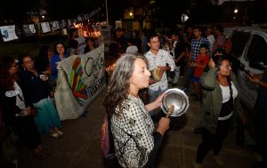 VIDEOS| Masivo “cacerolazo” dio el inicio al complicado mes de marzo en distintas partes de Chile