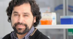 Jonás Chnaiderman, virólogo de U. de Chile: “Mañalich genera enemistad y no ha sido capaz de convencer que el modelo está funcionando"