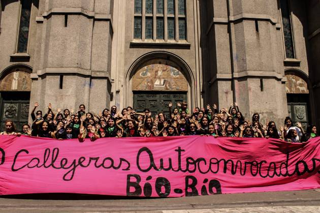 Chilenas aseguran que salieron a marchar inspiradas por una muñeca