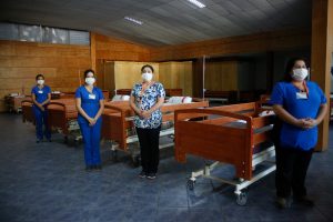 COVID-19: Gobierno confirma primera muerte de una trabajadora de la Salud en Chile