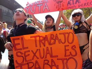 Denuncian violencia policial contra mujeres trabajadoras sexuales durante pandemia de COVID-19