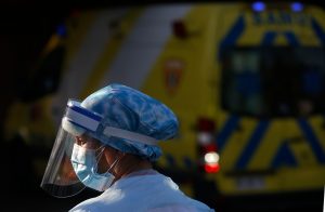 Tasa de mortalidad de los hospitales públicos duplica la de las clínicas en la RM