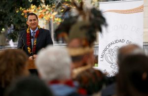 Municipalidad de Rapa Nui aclara circunstancias de la agresión a su alcalde: Nunca estuvo detenido y el ataque no ocurrió en el hospital