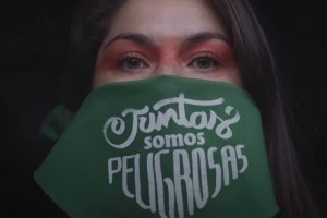 VIDEO| Camila Moreno libera microdocumental de 'Quememos el reino'