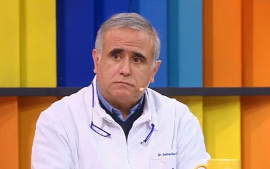 La preocupación del doctor Ugarte tras alza en cifras de COVID-19: “El Plebiscito puede aplazarse”