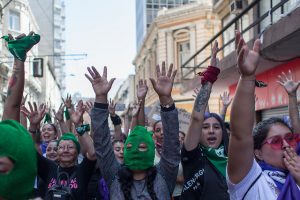 VIDEO| "Estamos Juntas": El mensaje de organizaciones feministas por aumento de violencia contra mujeres durante la cuarentena