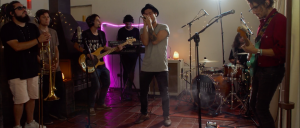 Triciclo Parlante presenta sesión en vivo de su single "Noche por vivir"