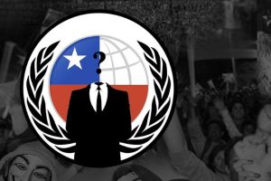 Fiscalía formaliza a tres imputados de difundir información hackeada a Carabineros por Anonymous Chile