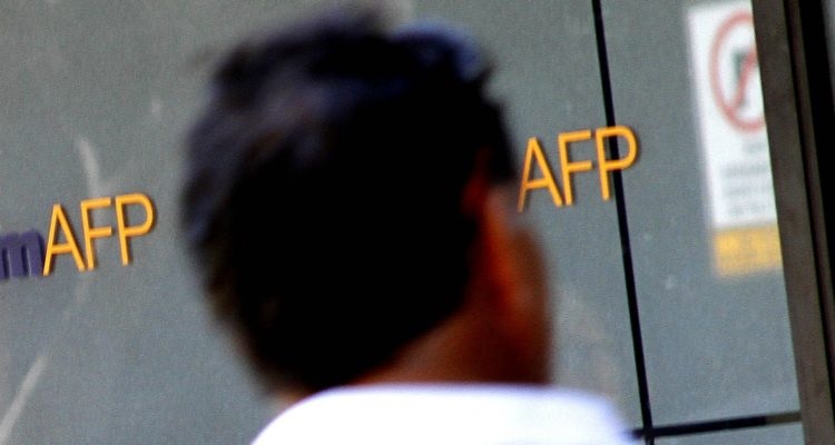 Inmobiliarias, puertos, autopistas y clínicas: Algunos de los activos alternativos de “medianas empresas” que financiarían las AFP en la pandemia
