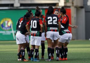 Futbolistas denuncian por acoso y abuso sexual a ex kinesiólogo de Palestino Femenino