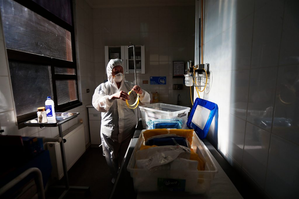 El coronavirus avanza en Europa e Italia supera las 600 muertes en un día