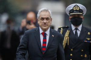 Piñera cede a la presión y anuncia que promulgará ley que permite el retiro del 10% de las AFP