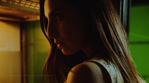 "Tan viejo como la Tierra", el cortometraje nacional con guiños a "Dark" que recrea la brutalidad de la violencia de género