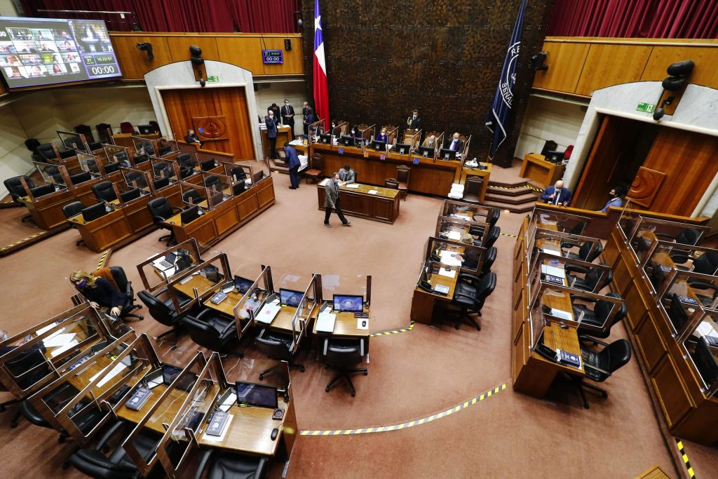 Senado aprueba reforma que regula el financiamiento de las campañas para el Plebiscito