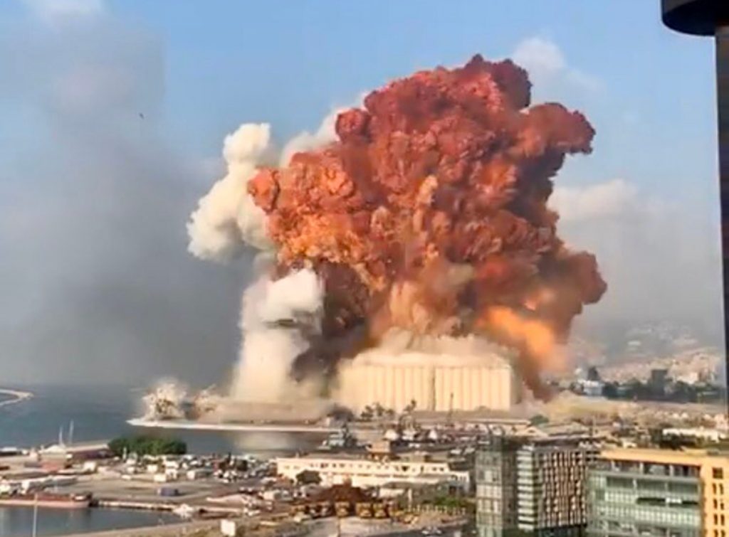 Expectación mundial: ‘Topos Chile’ habría encontrado sobreviviente tras 29 días de explosión en Beirut