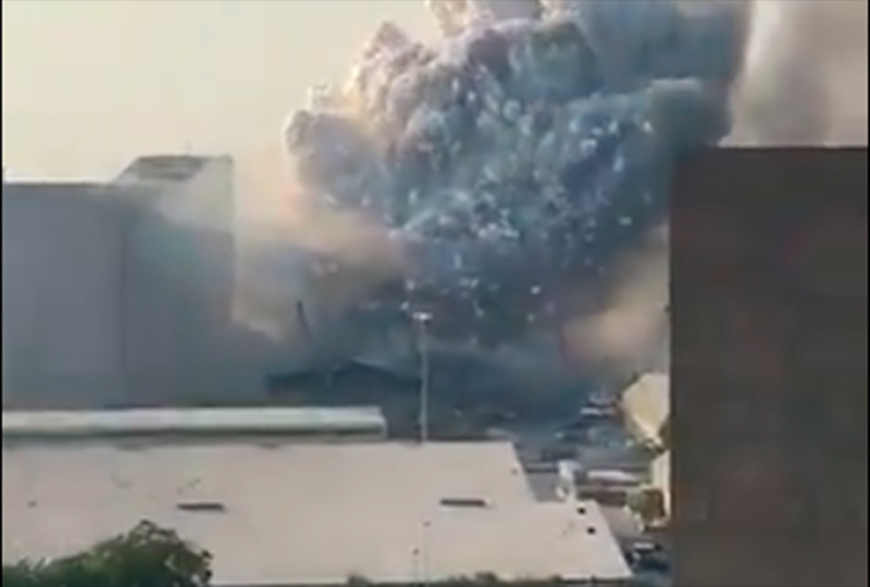 VIDEO| Registro muestra el escaso tiempo para evacuar que hubo entre las dos explosiones en Beirut