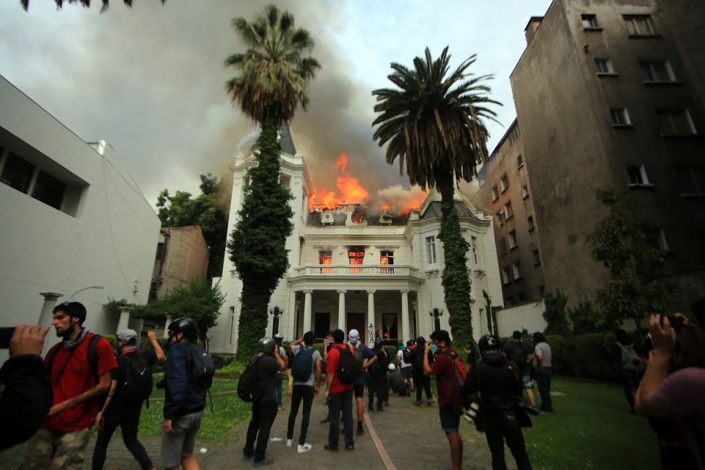 Condenan por segunda vez a acusado por incendio en la Universidad Pedro de Valdivia