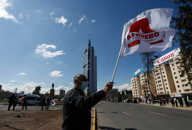 Chile Digno y FA formalizan nuevo bloque de cara a elecciones de abril