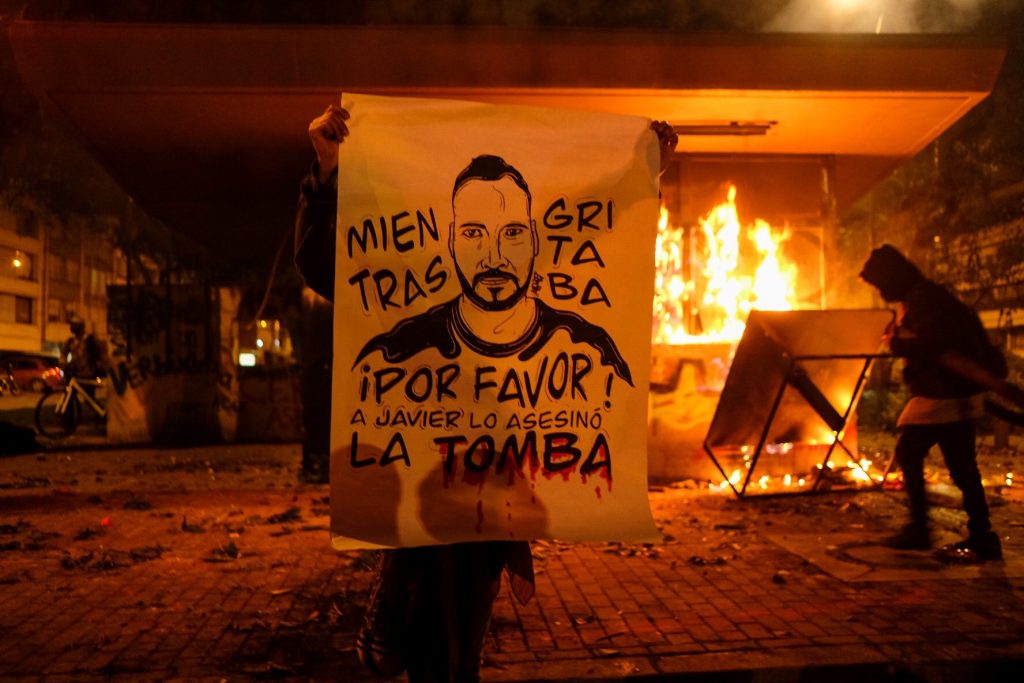 Colombia bajo máxima tensión: Suben a ocho los muertos en masivas protestas contra el abuso policial