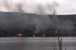 Víctimas de incendio a cabañas en Lago Lanalhue: "Esto no es ni financiado ni manejado por mapuches"