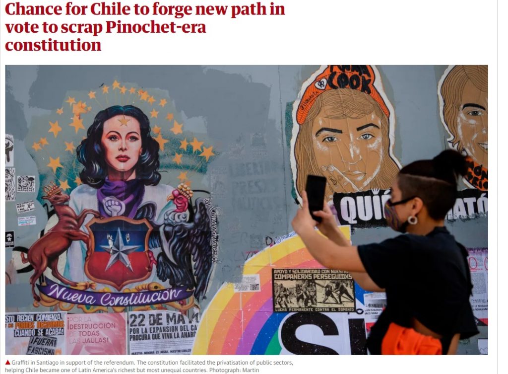 «El fin de la Constitución que dejó florecer la privatización»: Las portadas de medios internacionales sobre el Plebiscito en Chile