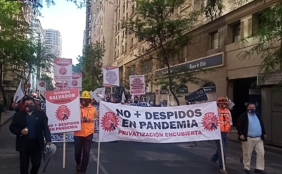 Federación de Trabajadores del Cobre denuncia despidos masivos e intentos de «privatización encubierta» de Codelco
