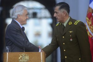 Piñera y nuevo respaldo a Rozas: "Un grupo quiere convencer que Carabineros es una máquina de cometer abusos”