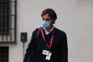 Minsal confirma renuncia de Rafael Araos a la jefatura de Epidemiología