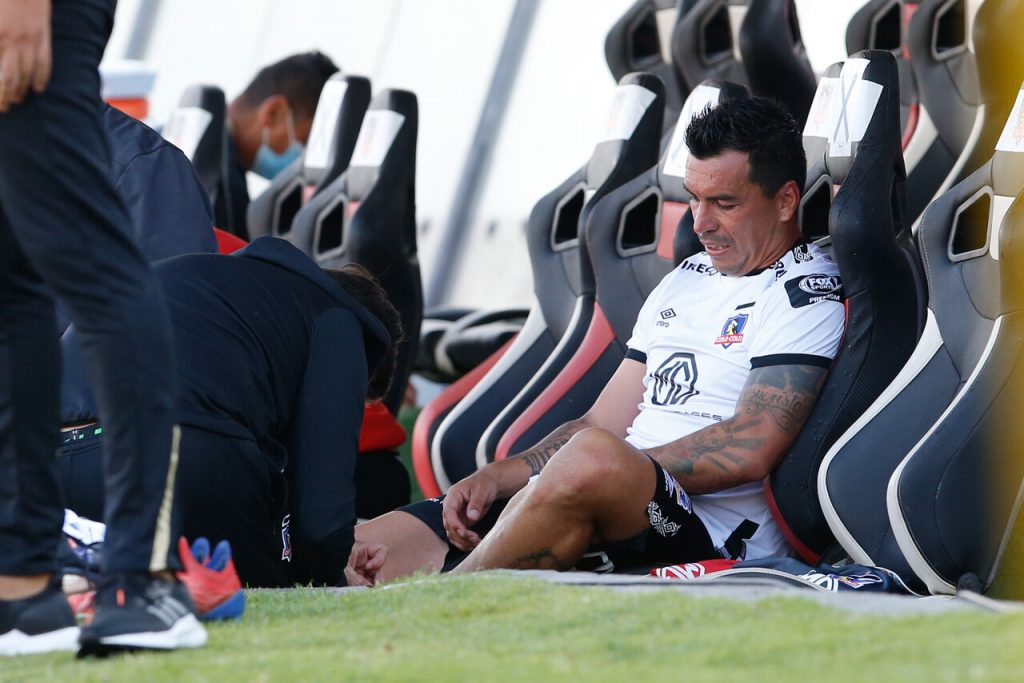 Esteban Paredes preocupa en Colo Colo: Se confirma fractura y podría ser operado
