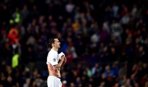 La locura de Zlatan Ibrahimovic: Con golazo de chilenita a sus 39 años deja al Milan en lo más alto