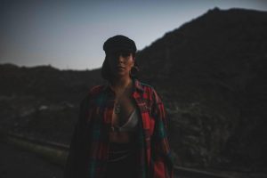 ‘Volando en la nube’: Rap y feminismo marcan el renacer de Catana