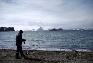 Reportan brote de coronavirus en base chilena en la Antártica