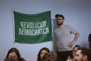 Revolución Democrática vota por pactar con Chile Digno y organizaciones sociales para elección de constituyentes