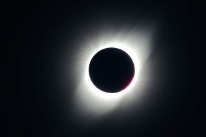 Eclipse solar 2020 en Los Ríos y La Araucanía: ¿A qué hora es la umbría total?