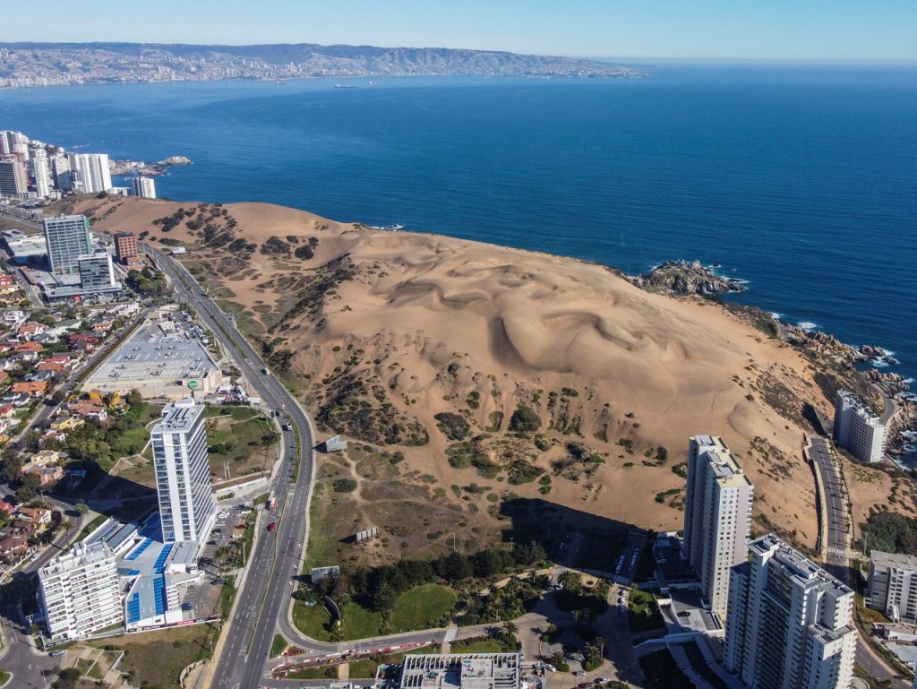 Comunidades defienden las dunas ante amenazas y se elabora una propuesta de ley de costas