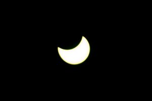 EN VIVO: Sigue todos los detalles del hermoso eclipse total de sol en Chile