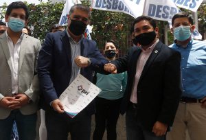 Con apoyo de Ossandón y del PRI: Mario Desbordes oficializa su candidatura presidencial
