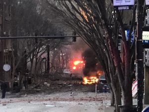Nashville: Policía confirma que bombazo vino de un auto con mensaje que “explotará en 15 minutos”