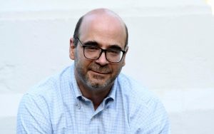 Consejo político de Comunes elige a Fernando Atria como candidato presidencial