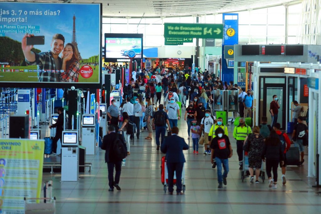 Diputados acuerdan solicitar al presidente cerrar Aeropuerto para ingreso de extranjeros por riesgo de contagios