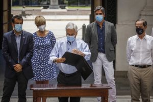 Piñera firma proyecto de ley que crea Defensoría de las Víctimas de Delitos